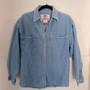 Vintage Levi’s Denim Button Up Shirt